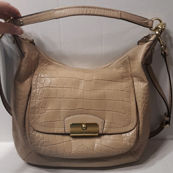 ☆NEW☆Gorgeous COACH "KRISTIN" Exotic Embossed Leather Convertible Hobo/Crossbody - Picture 8 of 8